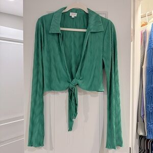 Le Lis Green Notched Collar Crop Blouse